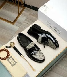 Picture of Gucci Shoes Men _SKUfw158111768fw